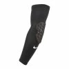 Outlet 🔔 Nike Pro Strong Elbow Sleeve Black 😉 1 Outlet 🔔 Nike Pro Strong Elbow Sleeve Black 😉 -Tecnifibre Shop ASNI23235ProStrongElbowSleece P1